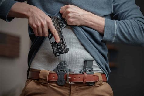 Choosing the Right Light-Bearing Holster