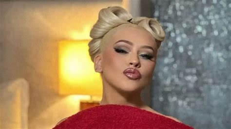 Christina Aguilera's Weight Loss Journey: A Symphony of Transformation