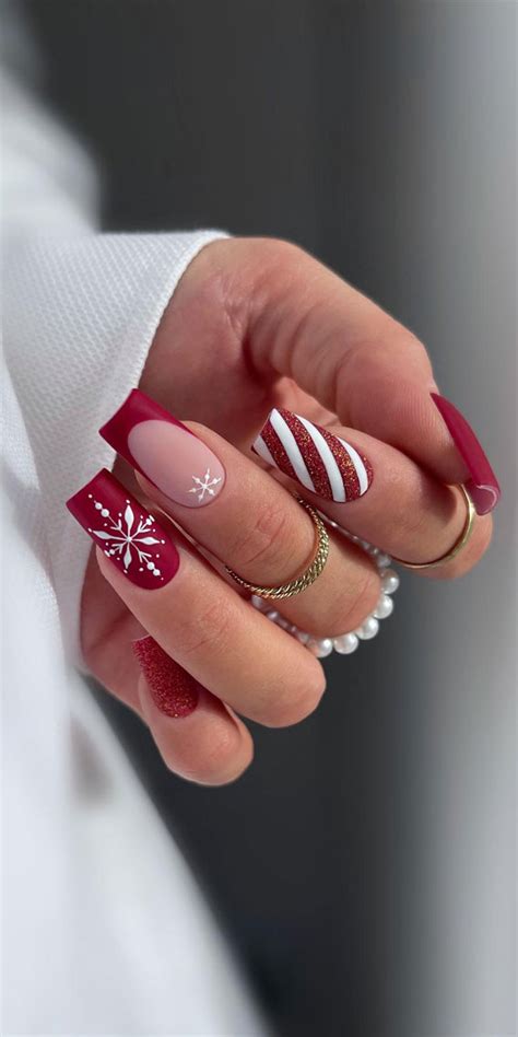 Christmas Nails Ideas: 50+ Festive Designs for 2023