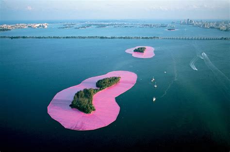 Christo Surrounded Islands Biscayne Bay Greater Miami Florida 1980-83 Epub