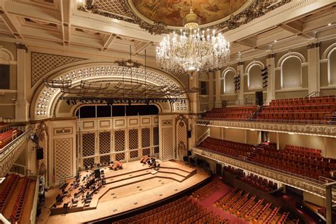 Cincinnati Opera Festival in the Great Music Hall PDF