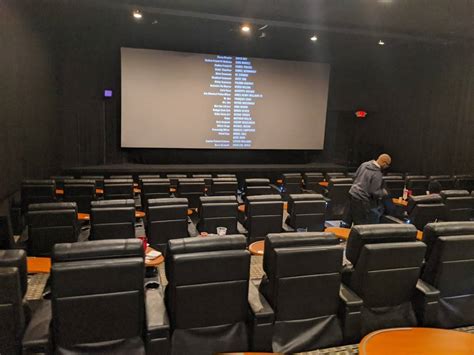 Cinema Cafe Pembroke Meadows Virginia Beach: A Cinematic Oasis in the Tidewater Region