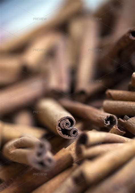 Cinnamon: A Sweet and Spicy Spice with an Array of Beneficial Properties