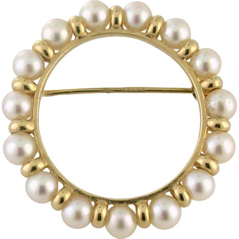 Circle Pins: The Ultimate Accessory for Style, Expression, and Connection