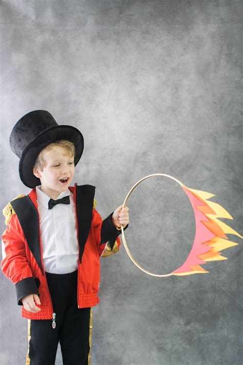 Circus Master Halloween Costume: Step into the Spotlight