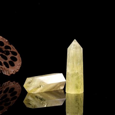 Citrine Crystal Formations: Towering Titans of Radiance