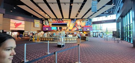 Clackamas Movie Theater in the Clackamas Town Center: A Detailed Guide