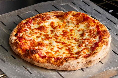 Classic Pizzas: