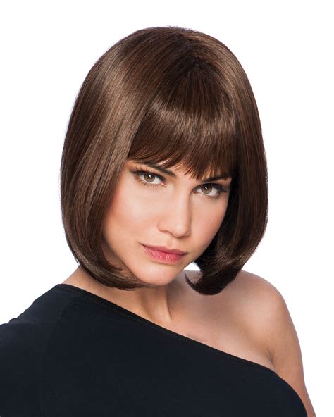 Classic pageboy wig: