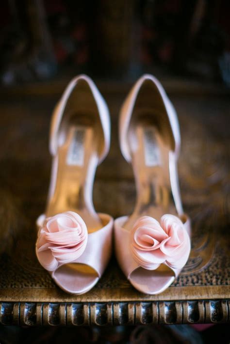 Classically Elegant Pumps: