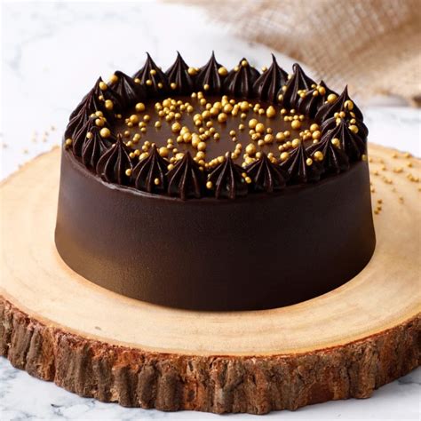 Classy Chocolate Truffle Cake: