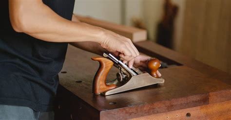 Clayton Carpenter: Unlock the Secrets of a Woodworking Master