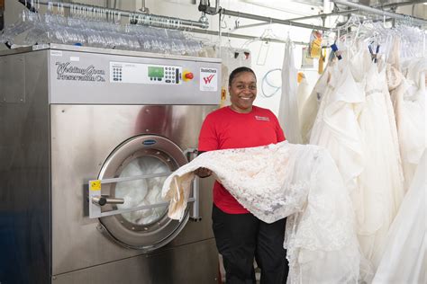 Cleaners That Clean Wedding Dresses: The Ultimate Guide