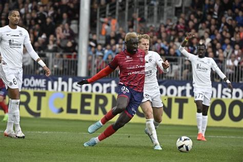 Clermont Foot vs Montpellier: Uma Batalha Apicada na Ligue 1
