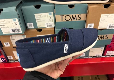 Click, Click, Walk: Unmissable TOMS Shoes Deals for a Shoes-ational Shopping Experience