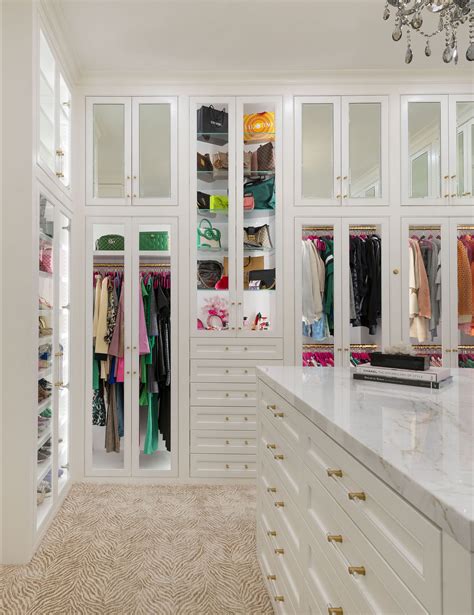 Closet Island Dresser: An In-Depth Exploration