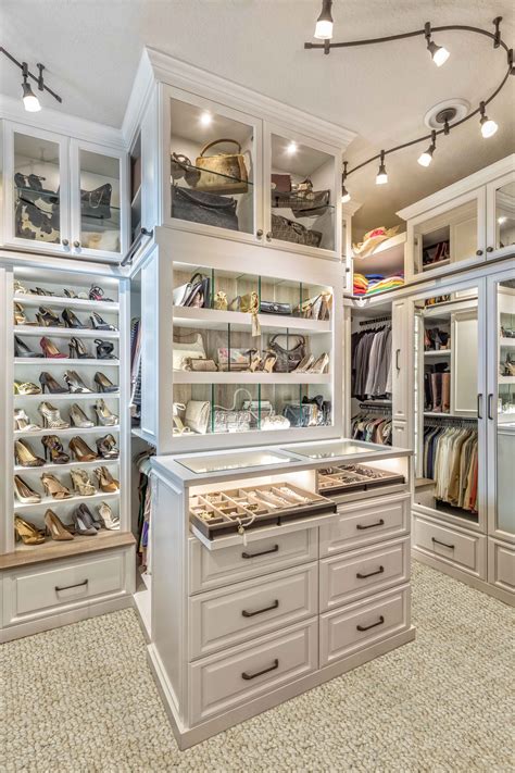 Closets by Design Reviews: Creating Dreamy and Efficient Storage Solutions