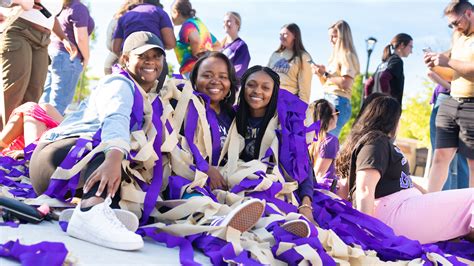 Clubs at JMU: Dive into a World of Diversity and Engagement