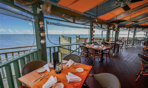 Coast Oceanfront Dining: