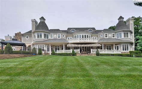 Colts Neck, New Jersey: An 18,000-Acre Oasis of Affluence and Greenery