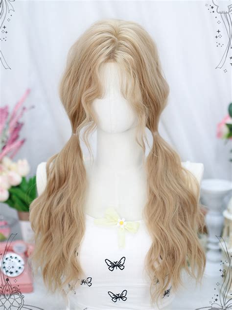 Comfortable Blonde Wavy Long Synthetic Wigs