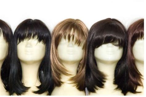 Comparing the Top 5 Wigs: Features, Pros, and Cons