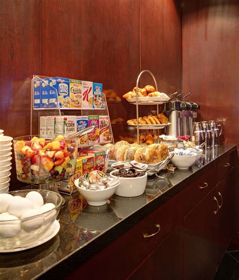 Complimentary hot breakfast: