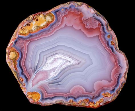 Composition and Formation of Flower Agate