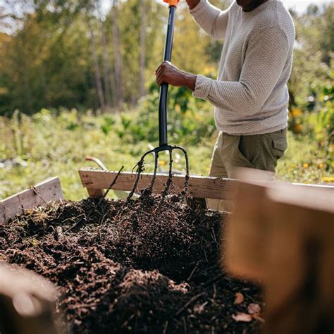 Compost Turner: 5000+ Ways to Supercharge Your Soil