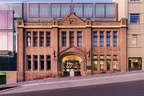 Comprehensive Guide to Hotels in Hobart: Experience the Charm and Hospitality of the Tasmanian Capital