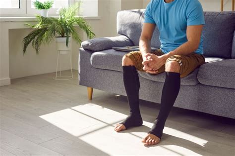 Compression Stockings: 4 Questions to Ask Before Putting Them On