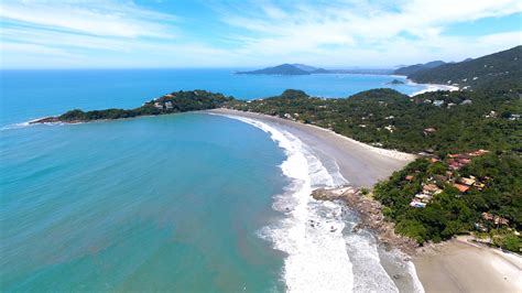 Condomínio Iporanga Guarujá: Um Oásis à Beira-Mar