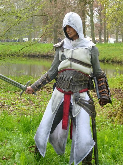 Conjure the Spirit of Altair with an Enthralling Assassin's Creed Altair Cosplay