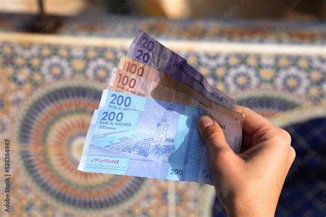 Convert Dollar to Dirham Maroc Instantly