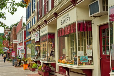 Cooperstown Shopping: A Guide to the Best Stores in Town