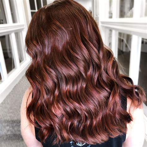 Copper Mahogany Hair Color: A Red-Hot Fusion of Auburn and Burgundy