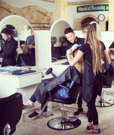 Cosmetology Schools in Des Moines, Iowa: A Comprehensive Guide