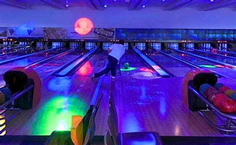 Cosmic Bowling in Singapore: A Glowing Guide to an Out-of-this-World Experience