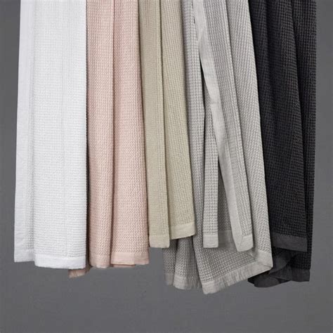 Cotton Waffle Weave Blankets: The Epitome of Comfort and Versatility