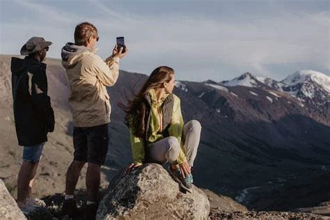 Counselors Guide You to Unveil the Hidden Gems of Positive Psychology
