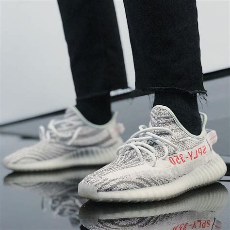 Counterfeit Yeezy Shoes: A Comprehensive Guide to Spotting and Avoiding Fakes