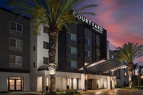 Courtyard by Marriott Anaheim Resort Convention Center