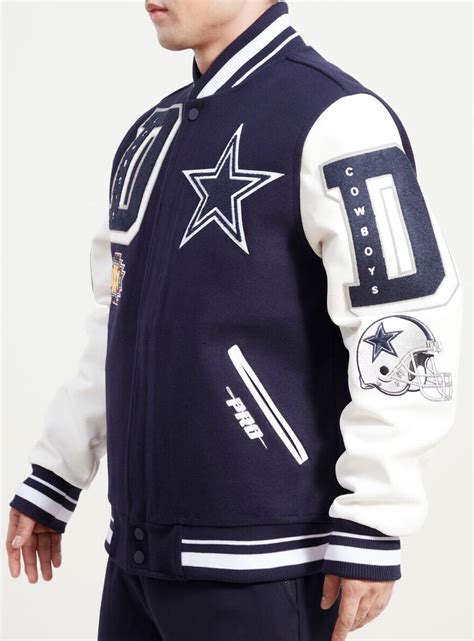 Cowboys Jackets: A Timeless Style for Any Occasion