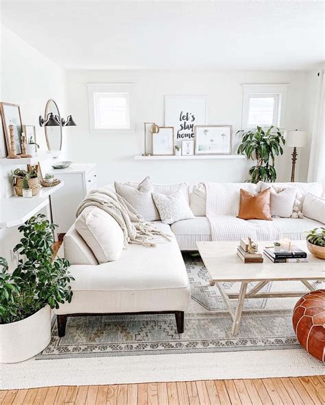 Cozy Ambiance and Chic Style: A Guide to Creating a #cutehollycooper Home