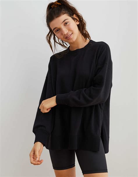 Cozy Up in Comfort: Explore the World of Aerie Oversized Sweatshirts