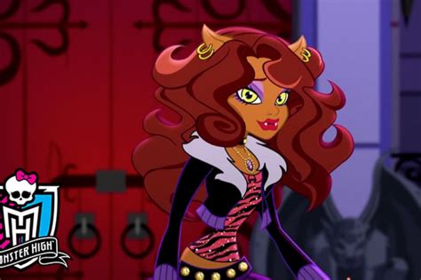 Crafting the Perfect Clawdeen Look