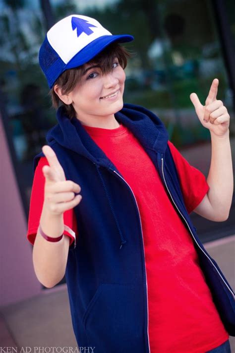 Crafting the Perfect Dipper Gravity Falls Cosplay