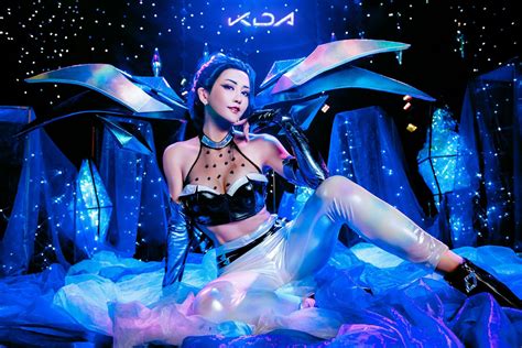 Crafting the Perfect K/DA Cosplay