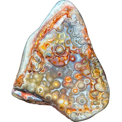 Crazy Agate: A captivating stone with endless possibilities