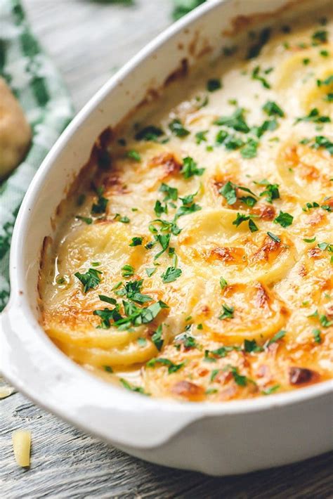 Creamy Au Gratin Potatoes: A Culinary Delight for the Senses